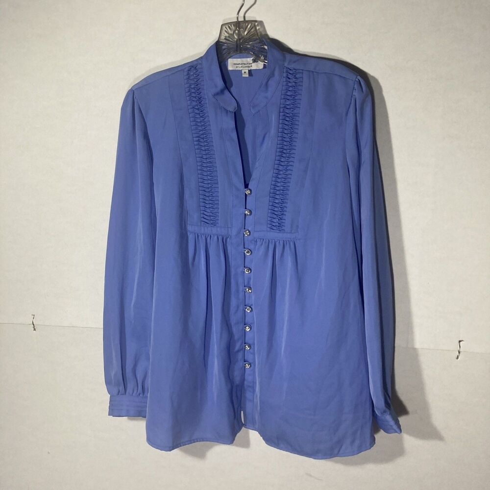 COMPLETELY ME BY LIZ LANGE blue pleated v-neck long sleeve button up top M